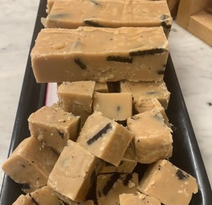 Oreo Cookies and Cream Fudge